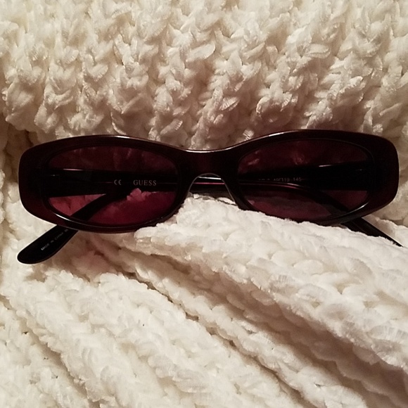 Guess Accessories - Guess sunglasses